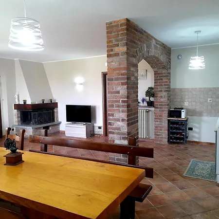 White House Nizza Monferrato