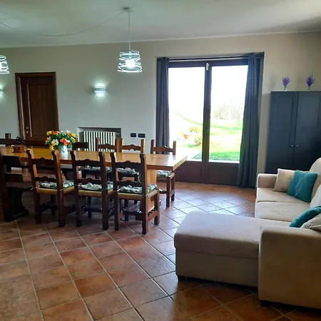 White House * Nizza Monferrato