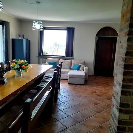 White House * Nizza Monferrato